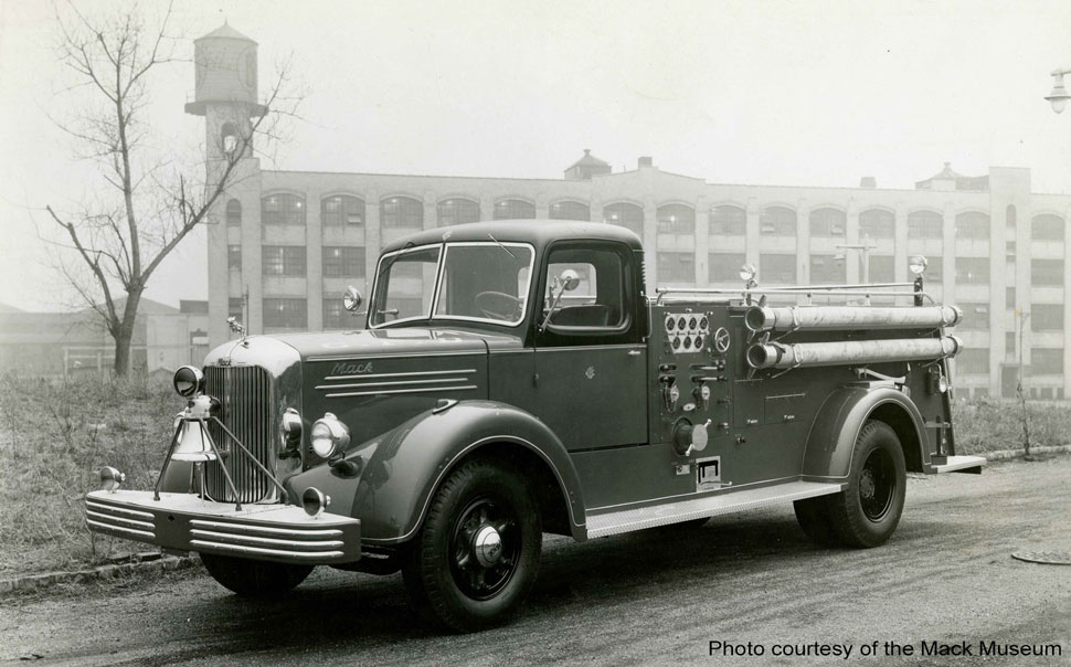 Pre-Delivery pic of Chicago 1949 Mack L